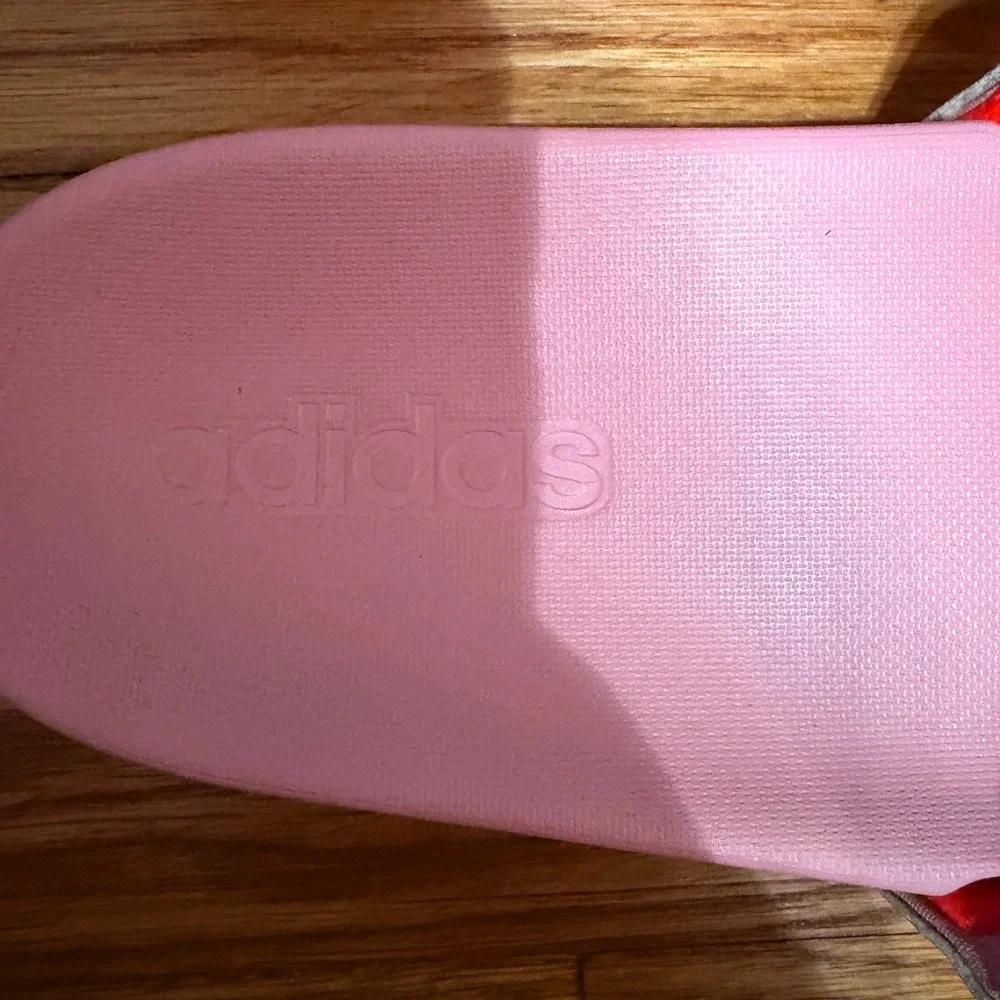 Adidas Adilette Pink Comfort Slides - Size 9 - Picture 5 of 5